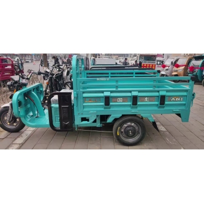 電動(dòng)三輪車  1.6*1.1米車斗，60V32A電池